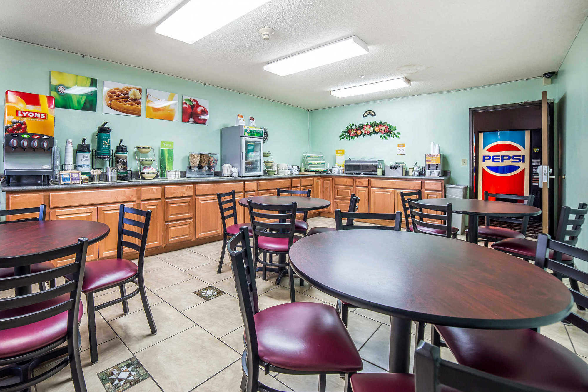 Fairbridge Inn & Suites Sunnyside Einrichtungen foto
